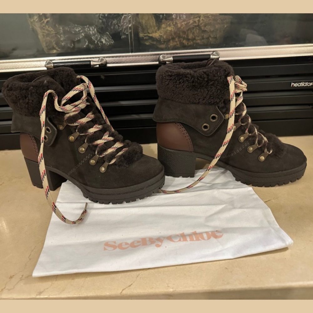 New Chloe Eileen Suede Shearling Combat Lace Up Ankle Boots NWT & Box, 37